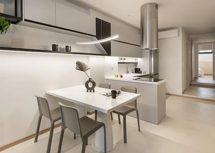 Lägenhet Innovative 2-br Futuristic Flat In Ladadika