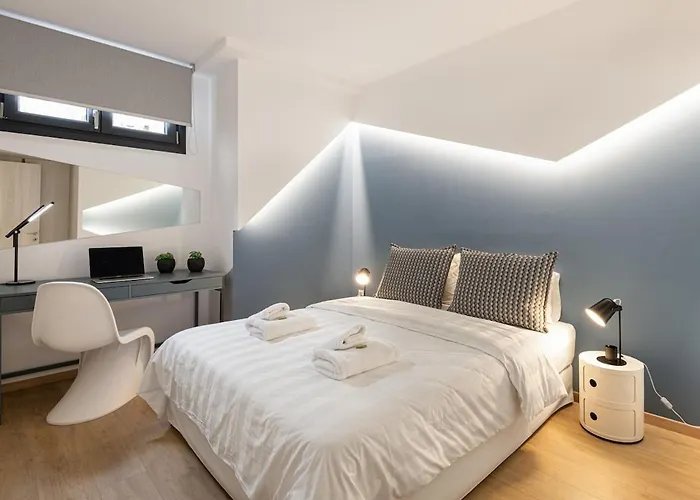 Innovative 2-br Futuristic Flat In Ladadika Thessaloníki