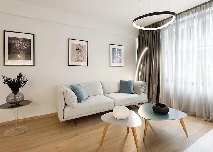 Daire Innovative 2-br Futuristic Flat In Ladadika Selanik