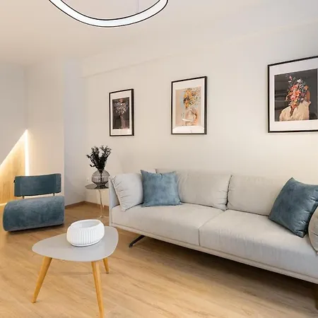 Apartamento Innovative 2-br Futuristic Flat In Ladadika