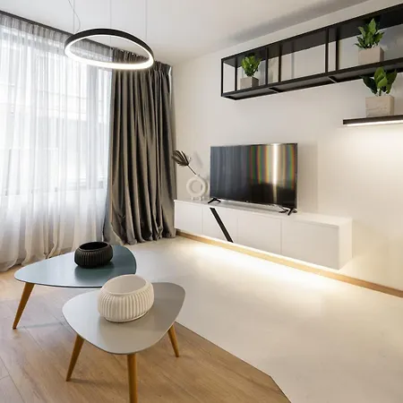 Innovative 2-br Futuristic Flat In Ladadika Lejlighed *