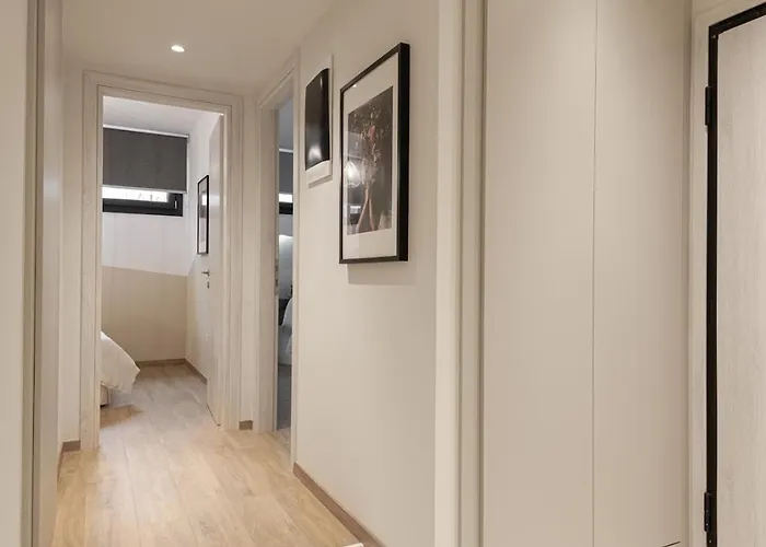 Innovative 2-br Futuristic Flat In Ladadika Tessalónica
